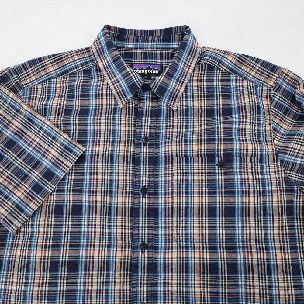 patagonia Shirt Men Small puckerware Short Sleeve Button Up Plaid Organic Cotton